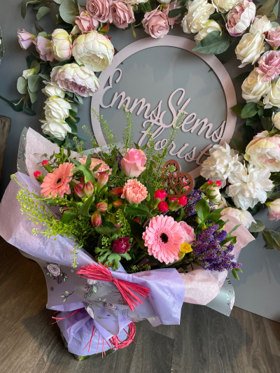 Simply the best - Beautiful Bouquet in shades of pinks.